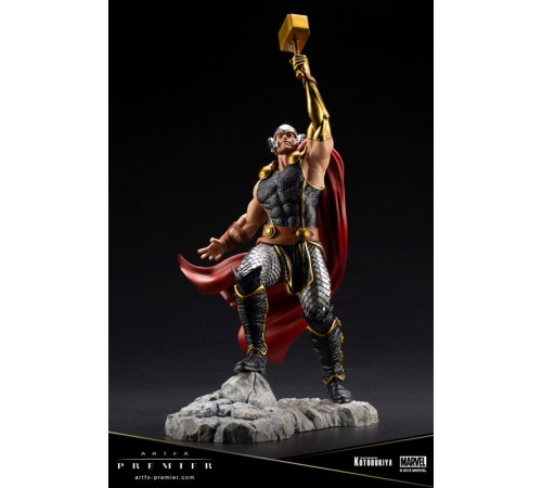 Фигурка THOR ODINSON ARTFX PREMIER STATUE 30 см