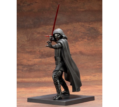 Фигурка Kotobukiya Artfx+: Star Wars – Kylo Ren (17,5 см)