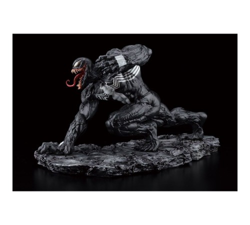 Фигурка Marvel Universe Venom 17 см 4934054037469