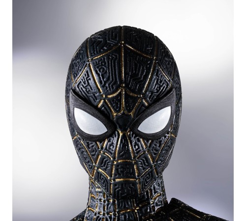 Фигурка S.H. Figuarts Человек Паук Spider-Man ［Black & Gold Suit］(Spider-Man: No Way Home) Special Set 630070