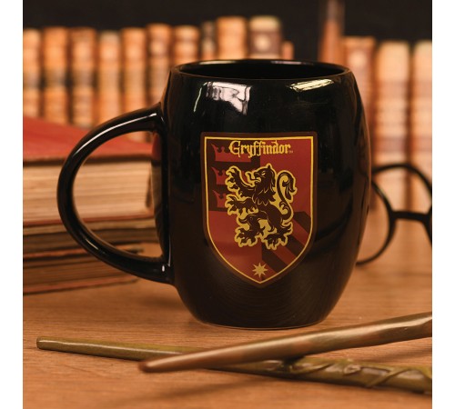 Кружка Harry Potter (Gryffindor Uniform) Oval Mug 425 ml MGO25713